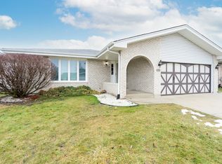 633 Poplar Ave, Romeoville, IL 60446