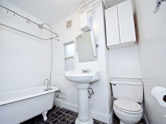 5th image of 447 W 22nd St APT 1