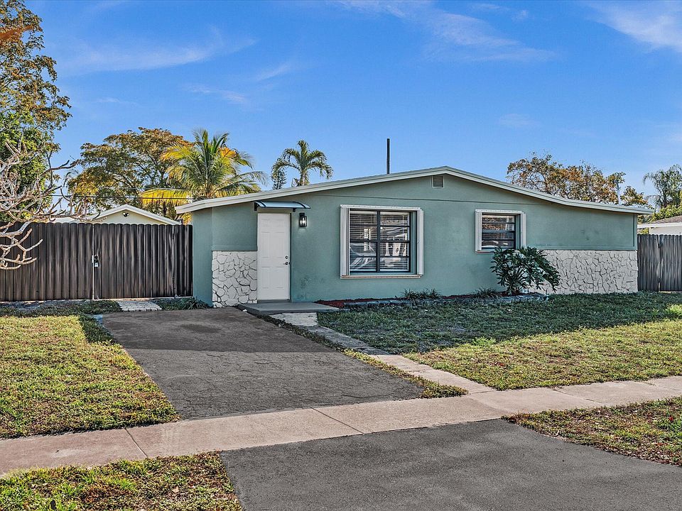 1st image of 3870 SW 60th Avenue