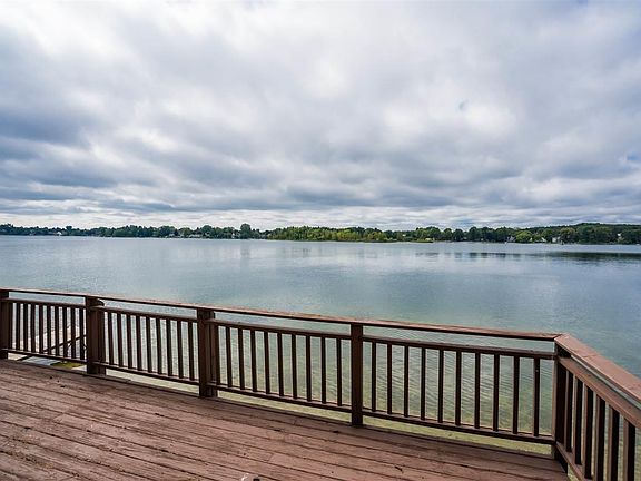 4th image of 1415 Lake Dr