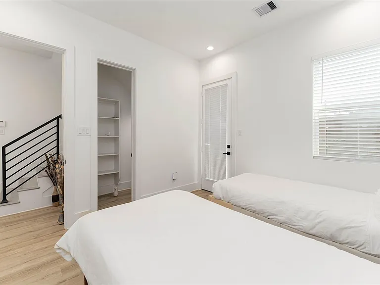 3410 Baer St #C — Photo 7