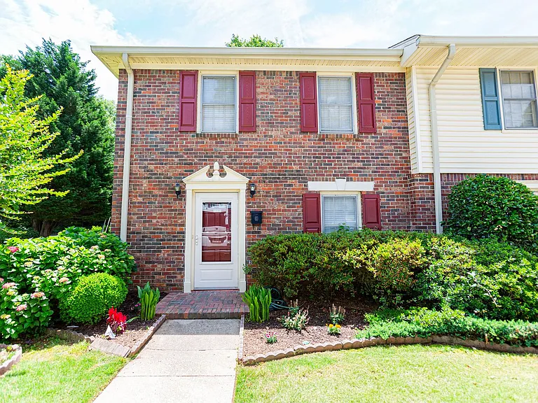 2446 Lehaven Dr — Photo 37