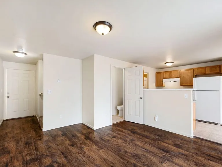 4036 Village Dr — Photo 3