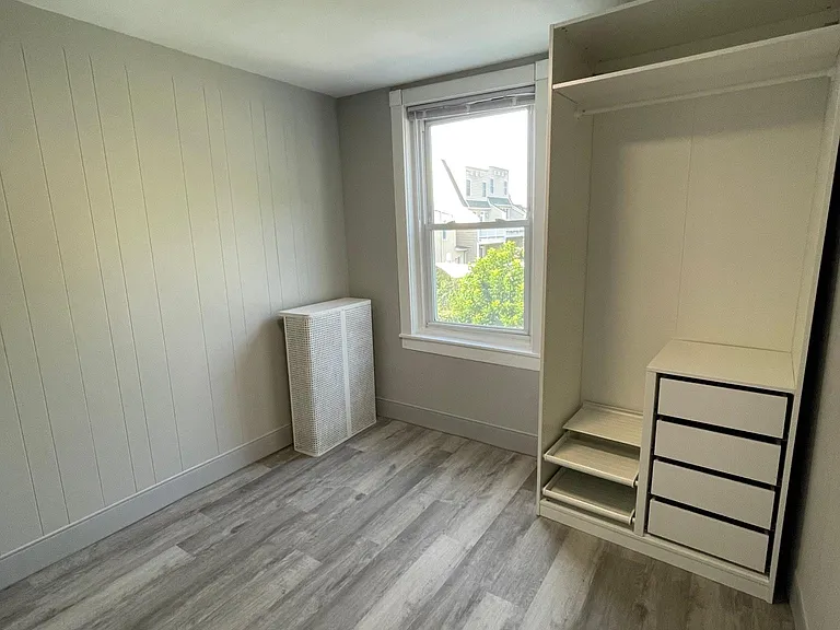 4718 Silverwood St — Photo 23