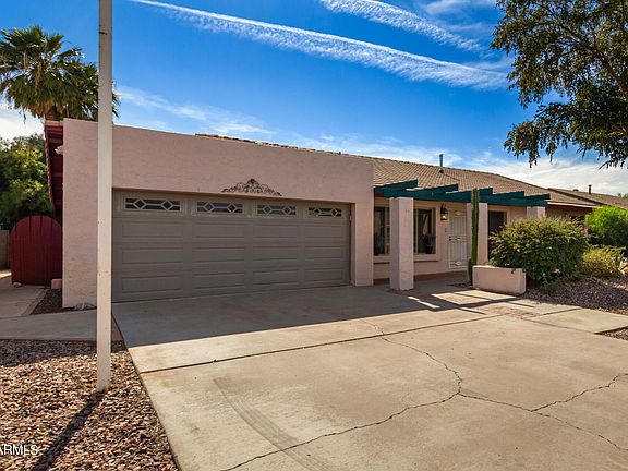 3rd image of 364 Ancora Dr S