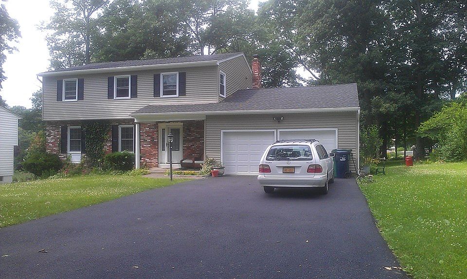 1st image of 14 Ashwood Ter