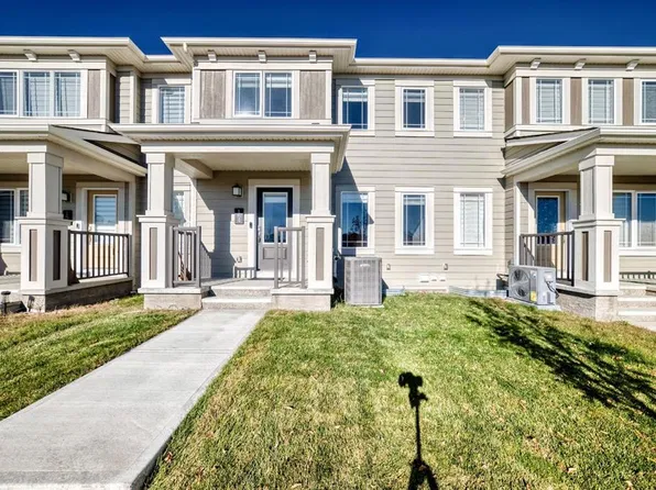 154 S Yorkville Rd SW, Calgary, AB T2X 5B3