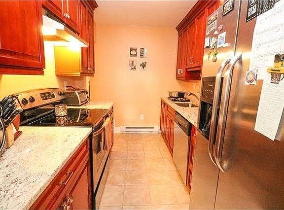 2nd image of 38 Kennedy Dr Unit 38