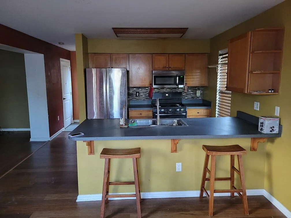 3 bed, 1.0 bath, 1540 sqft, $1,450 — Photo 1