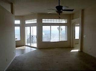 402 Riviera Dr, Lawrenceburg, IN 47025