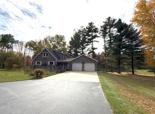 1917 Sandalwood Rd, Abrams, WI 54101