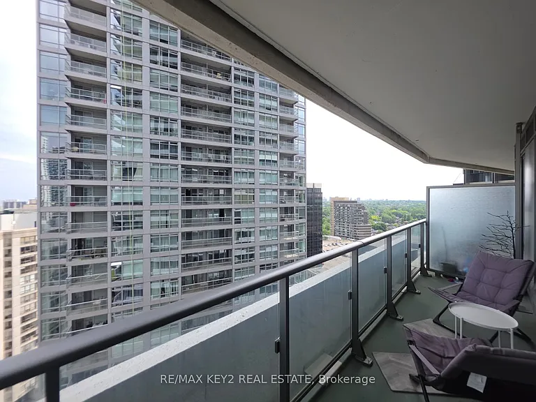 2221 Yonge St #1604 — Photo 6