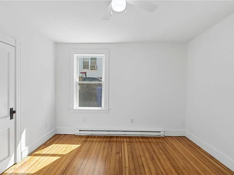 5 Peter St #1 — Photo 17