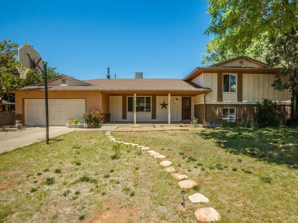 3322 Rhode Island St NE, Albuquerque, NM 87110