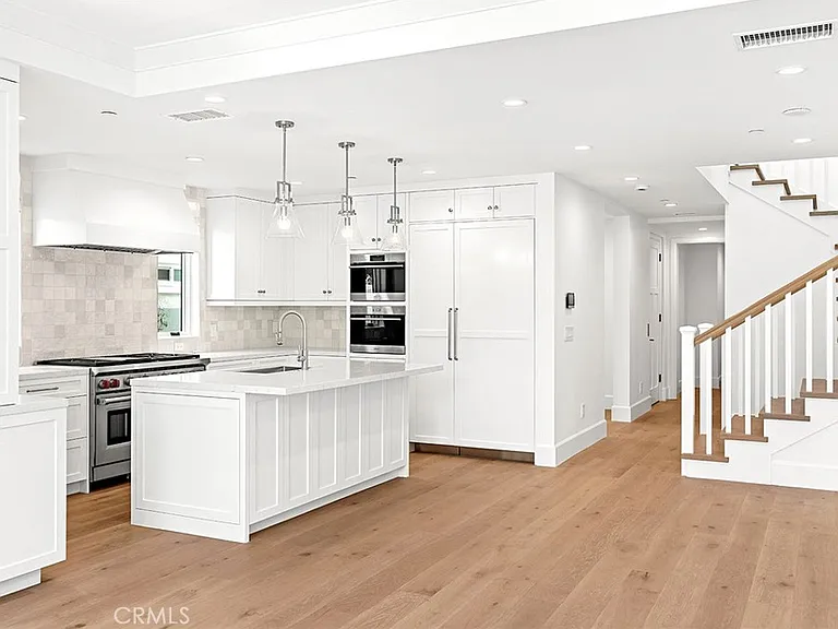 709 Marigold Ave — Photo 5