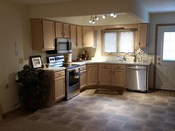 3rd image of 5814 Thada Ln