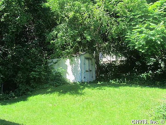 4th image of 154 Clyde Ave