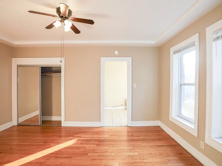 5020 N Damen Ave #17 — Photo 5
