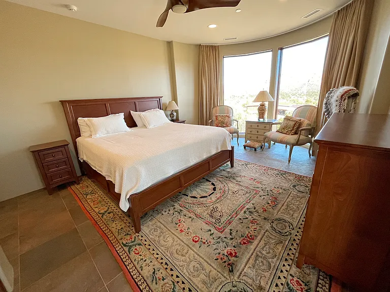Master Suite 2 with Sitting Area