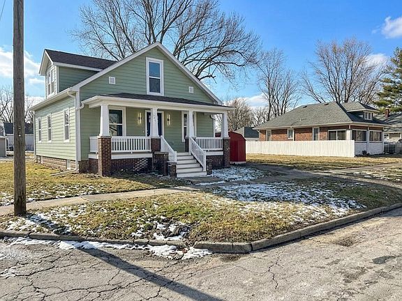 2nd image of 2516 Pine Ave