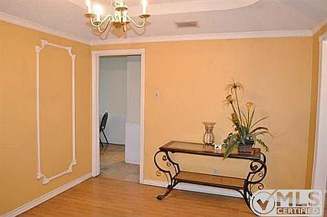 3rd image of 7129 La Sobrina Dr