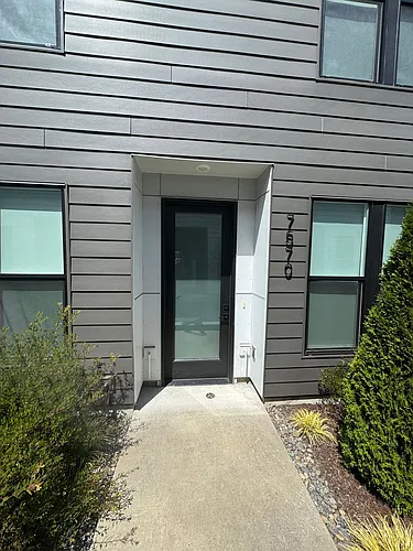Emerald Townhomes Photo 1 Emerald Townhomes Photo 1