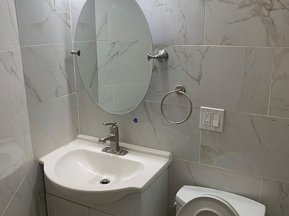 5th image of 4620 Baltimore Ave Floor 2