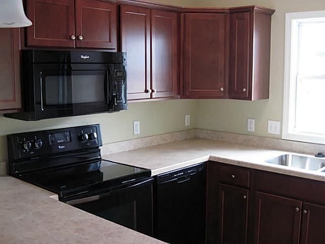2nd image of 1714 Brooklynn Park E