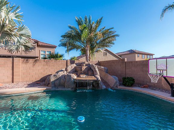 5th image of 14529 W Poinsettia Dr