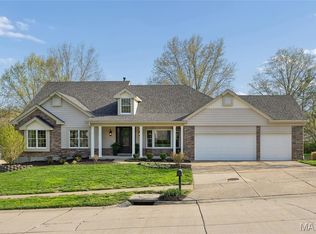 17008 Kimwood Ct, Chesterfield, MO