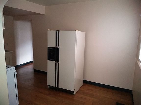3rd image of 506 Bear St #2
