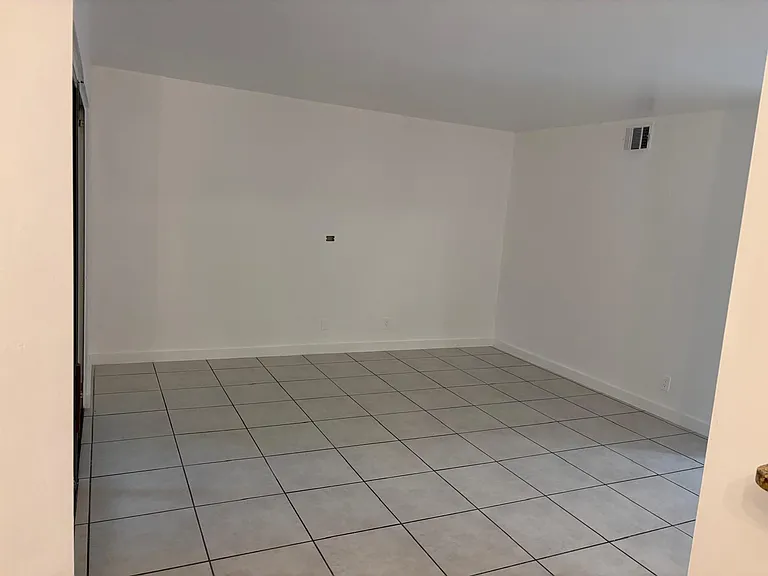 13908 SW 91st Ter #13908 — Photo 5