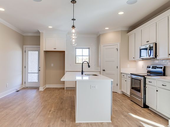 4th image of 170 Hickory Grove Dr Lot 6