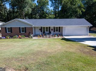 2136 Windsor Dr, Snellville, GA 30078