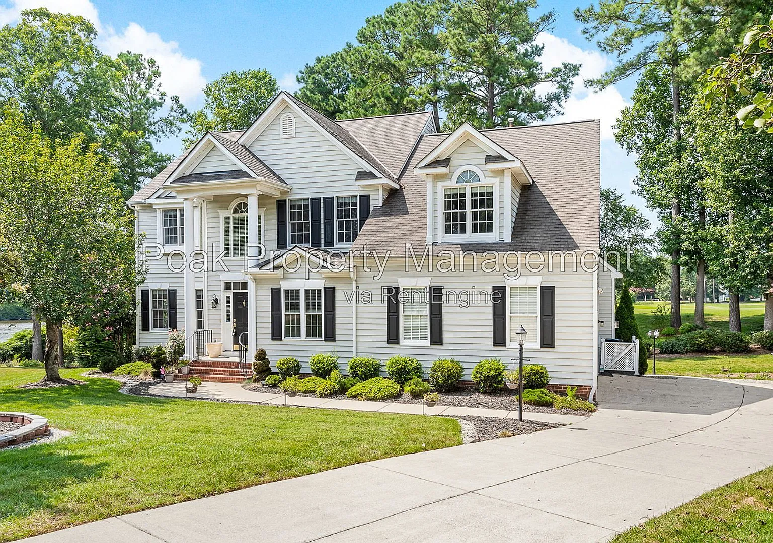 5 bed, 3.0 bath, 3975 sqft, $3,800 — Photo 3