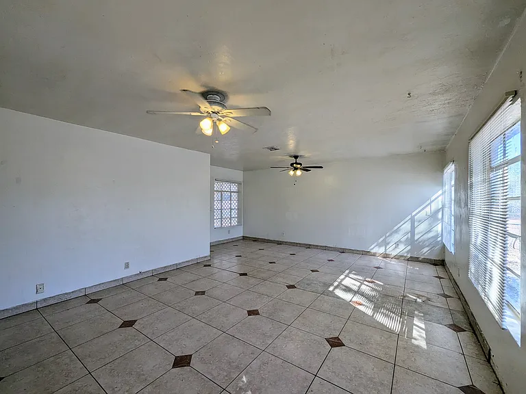 1314 W Whitton Ave #1 — Photo 11