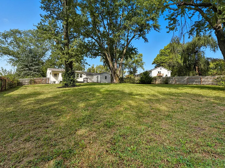 huge fully fenced back yard