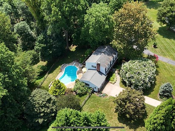 2nd image of 5158 Durham Rd W
