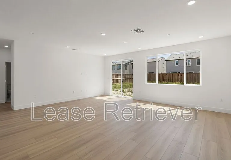 4748 Concordia Ave — Photo 15