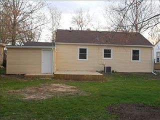 3rd image of 1615 Barton Blvd
