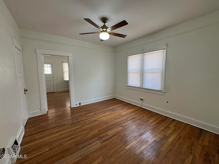 1606 Hawthorne St — Photo 13
