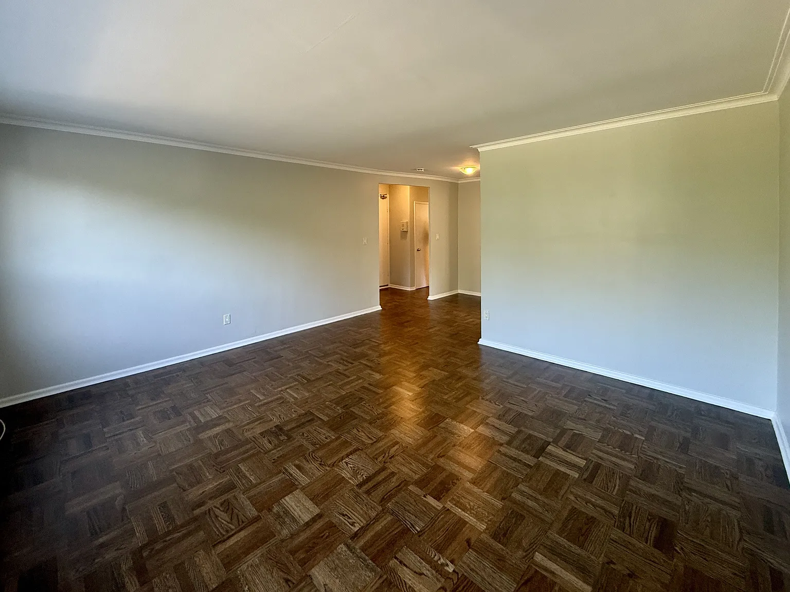 2 bed, 750 sqft, $2,235 — Photo 4