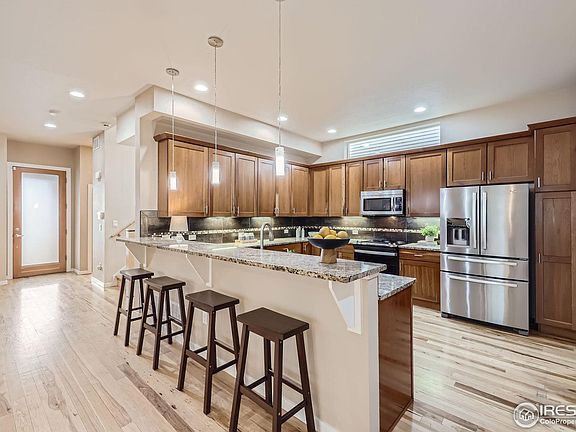 5th image of 1341 Snowberry Ln