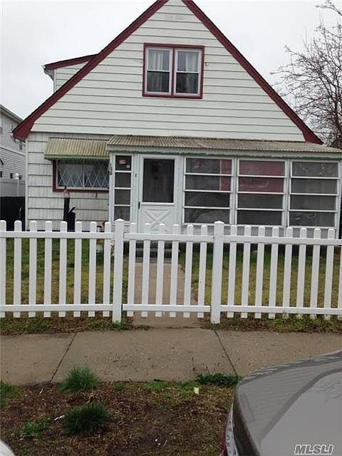 1st image of 164 W Fulton St