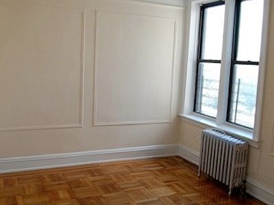 1st image of 420 E 21st St APT 202