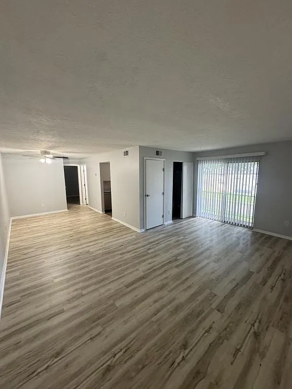 3811 Rohling Oaks Dr — Photo 1