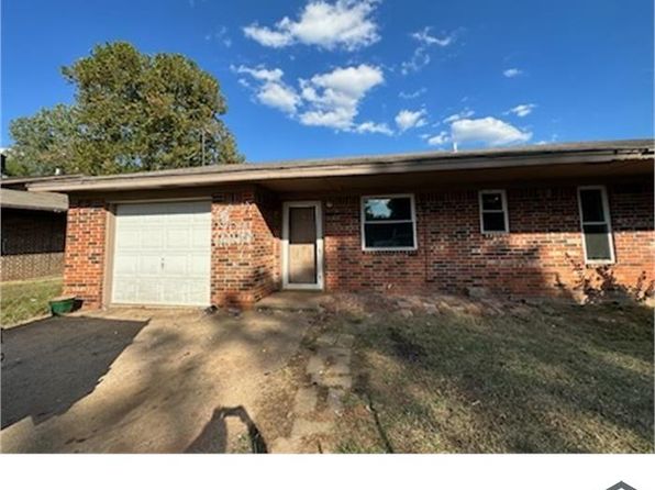 1509 Hardwood Grove St