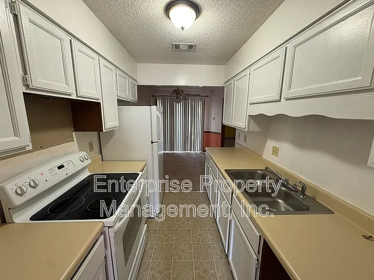 2995 Charlestowne Pl — Photo 7