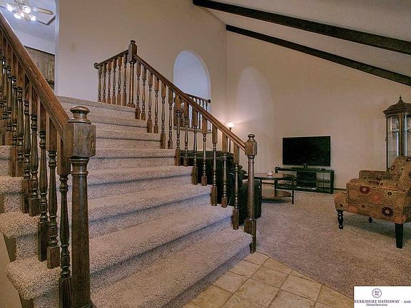 2nd image of 15919 Marinda Cir