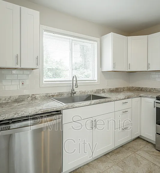 1375 Orbit Dr — Photo 32
